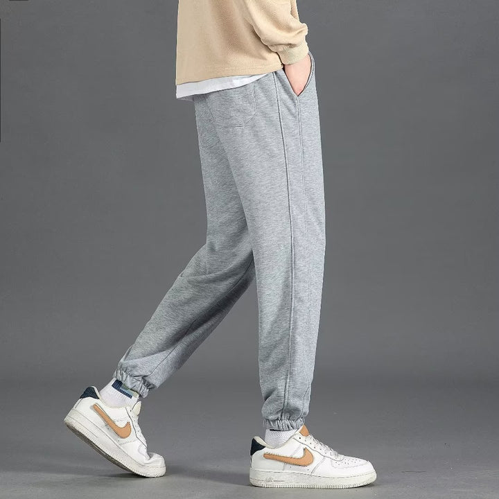 Herren Sportliche Jogginghose mit regulierbarem Bund Echoarchiv