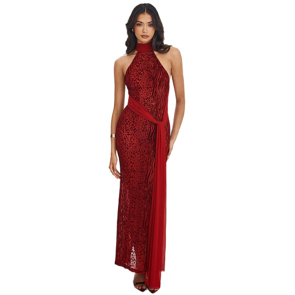 Damen Elegantes Maxikleid mit raffiniertem Schnitt und dezentem Glanz Echo Archiv