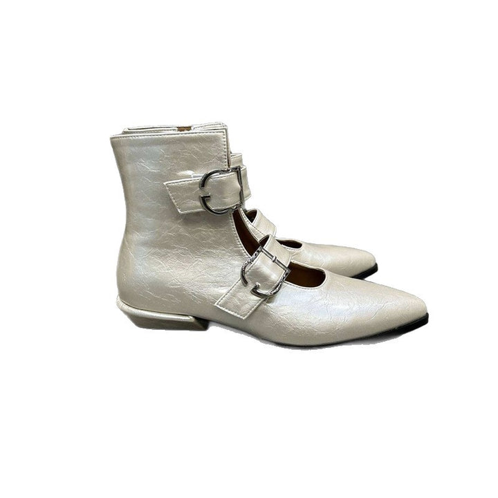 Damen Spitz zulaufende Ankle-Boots mit Doppelriemen, Schnallen und niedrigem Blockabsatz – Varelle