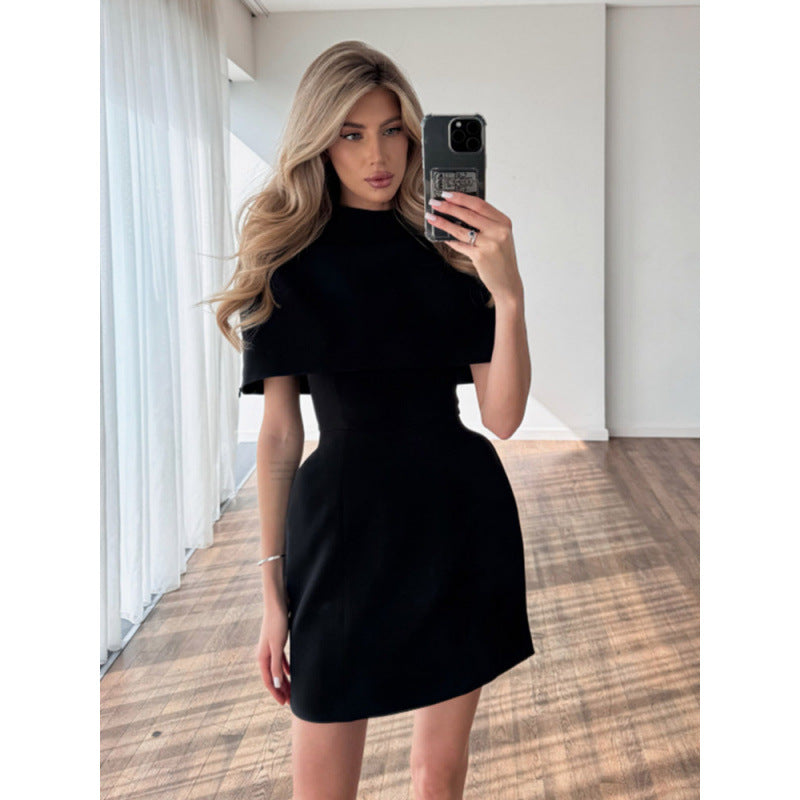 Damen Cape-Minikleid mit Stehkragen und taillierter Korsage Echoarchiv
