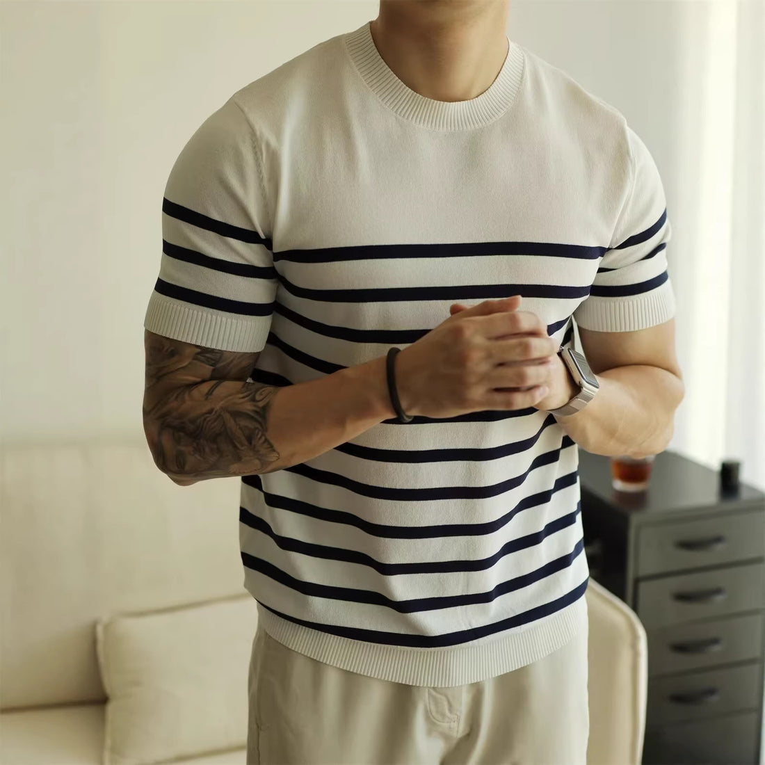 Stylischer gestreifter Strickpullover für Männer Echo Archive