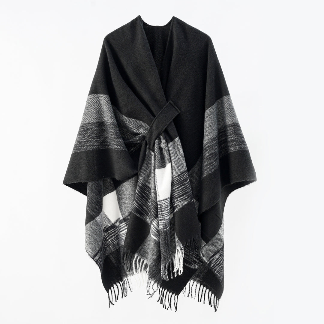 Damen Strickponcho mit geometrischem Blockmuster und Fransen Echo Archiv