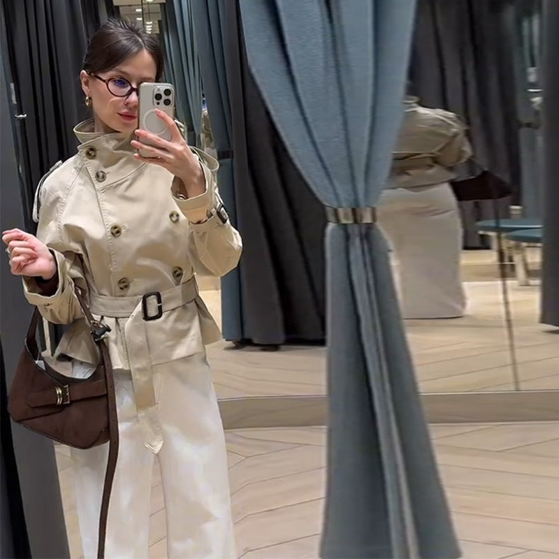 Damen modische Trenchjacke mit Gürtel und doppelter Knopfaiusschnitt Echoarchiv