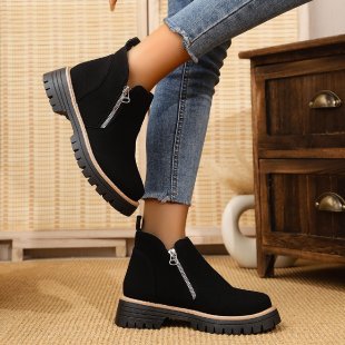 Damen Kurzschaft-Stiefelette aus Velourslederoptik mit profilierter Gummisohle und seitlichem Reißverschluss – Varelle
