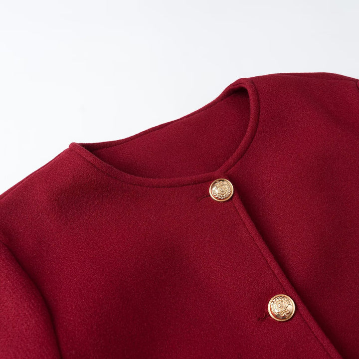Damen Kurzjacke im Boxy‑Schnitt mit Rundhals und goldenen Zierknöpfen Echoarchiv