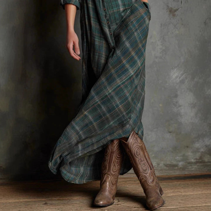 Damen Maxikleid aus kariertem Flanell-Look mit Knopfleiste und seitlichen Taschen – Valéora