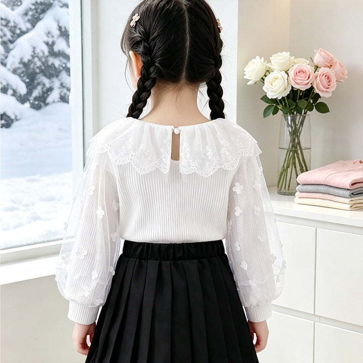 Mädchen Bluse mit floralen Spitzenärmeln und Rüschenbesatz Echo Archiv