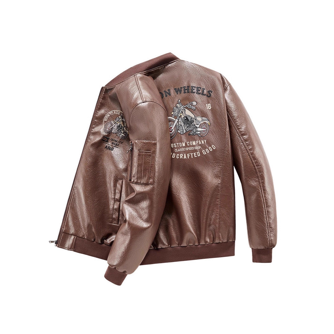 Herren Biker Lederimitat Bomberjacke mit Stickpatches und Ärmeltasche – Brevano