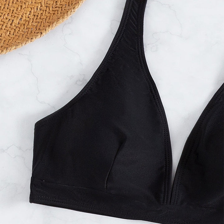 Damen Sportliches Bikini-Set mit leicht gepolstertem Oberteil und elastischen Shorts Echo Archiv