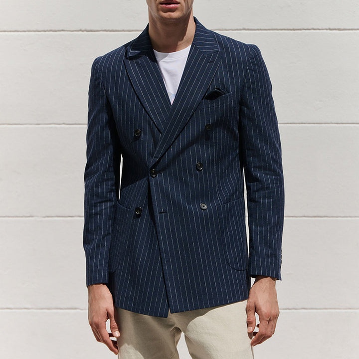 Herren Doppelreiher Blazer mit feinen Nadelstreifen Echoarchiv