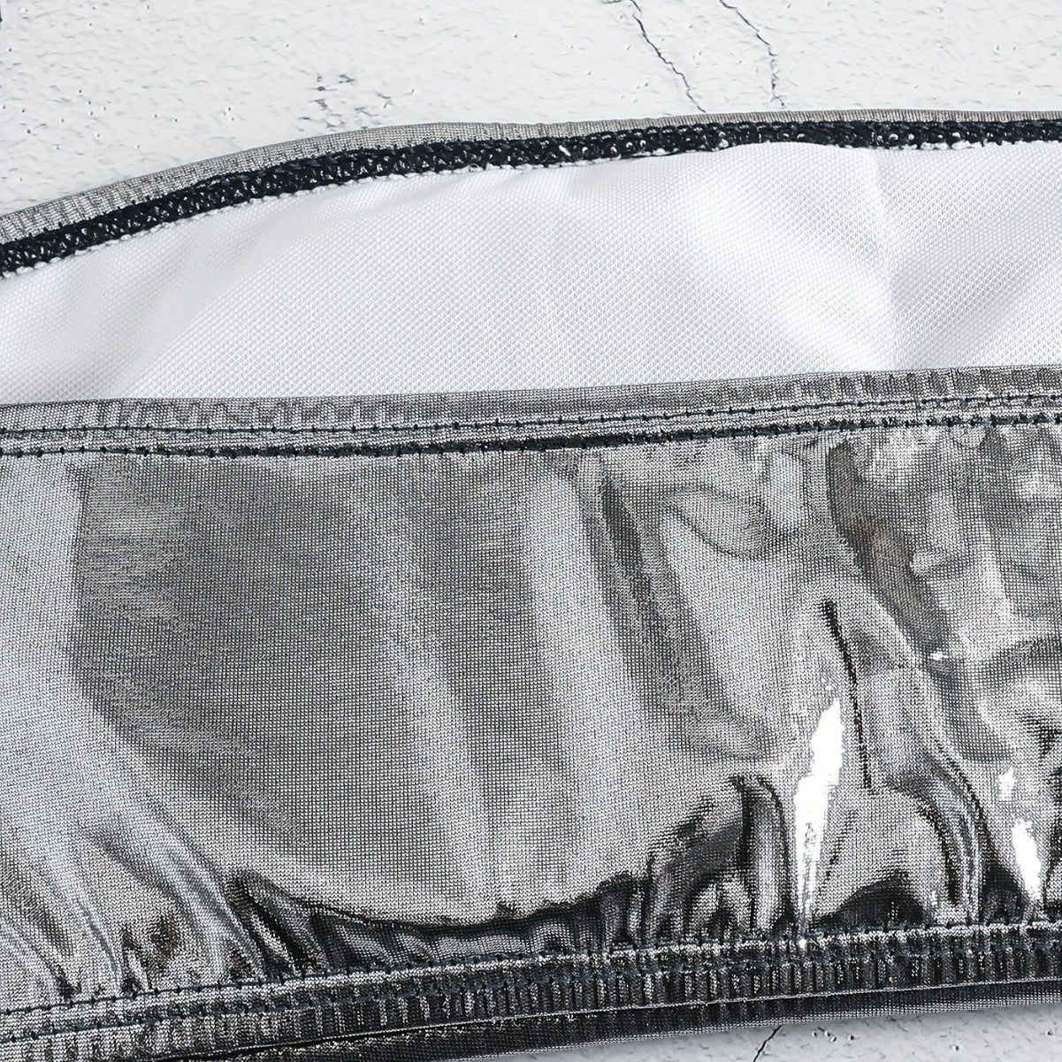 Damen Bandeau-Bikini mit eleganter Glanzoptik und modischen Muscheldetails Echo Archiv