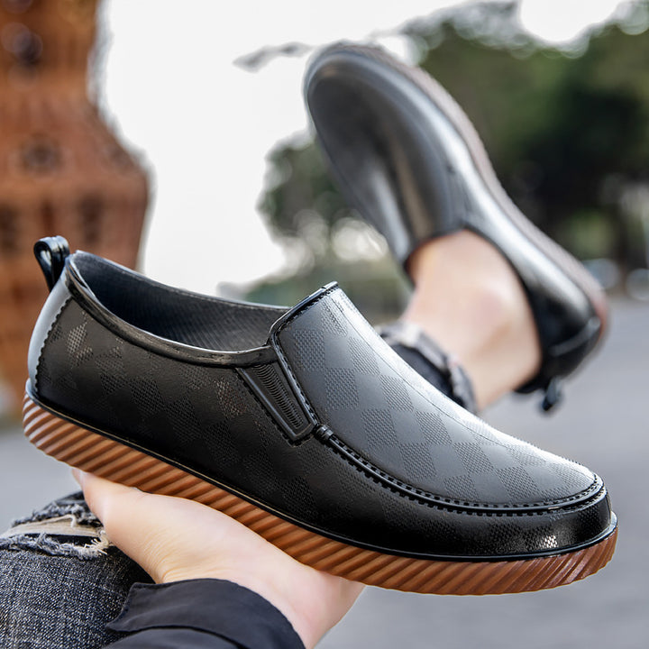 Herren Elegante wasserdichte Slipper mit strukturierter Oberfläche und profilierter Lightweight-Sohle Echoarhiv