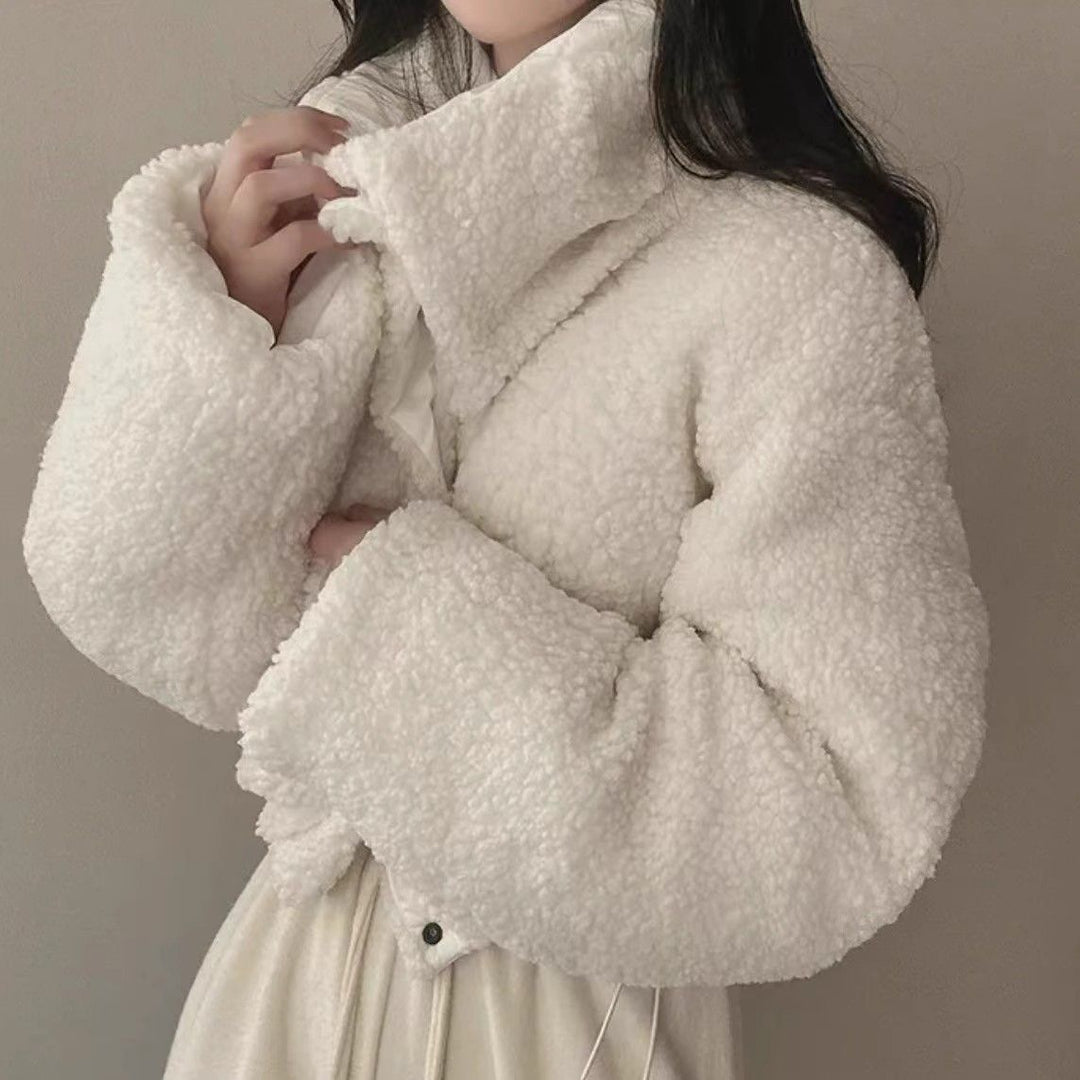 Damen nan kurze gesteppte Pufferjacke mit Teddykragen, krempelbaren Ärmeln und Tunnelzugsaum Echo Archiv