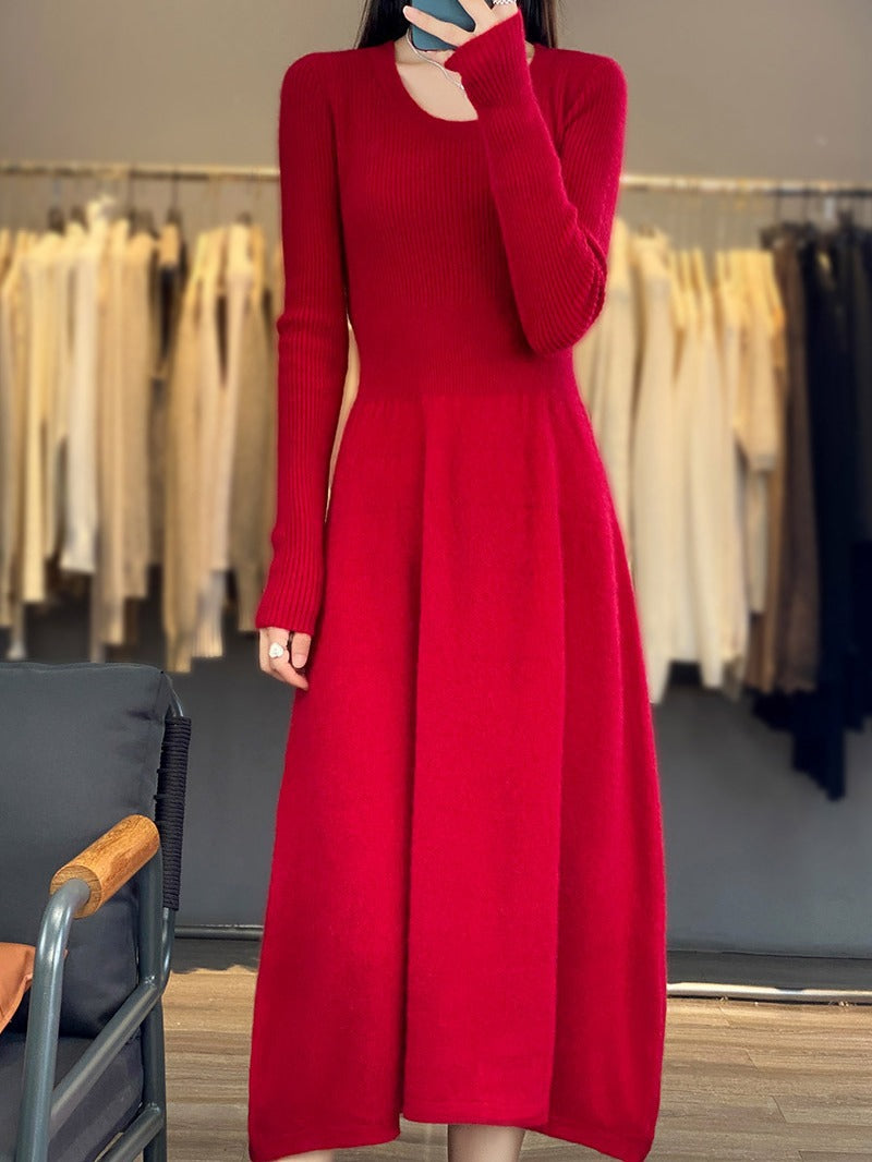 Damen Langärmeliges Midikleid aus Feinstrick mit taillierter A‑Linien‑Silhouette Echoarchiv