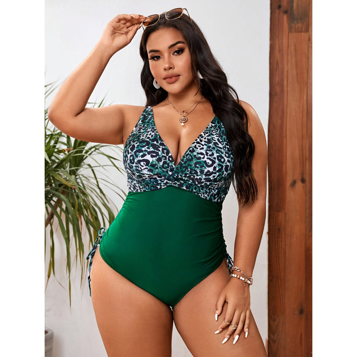 Damen Einteiler Badeanzug mit animalischem Print und figurformendem Design Echo Archiv
