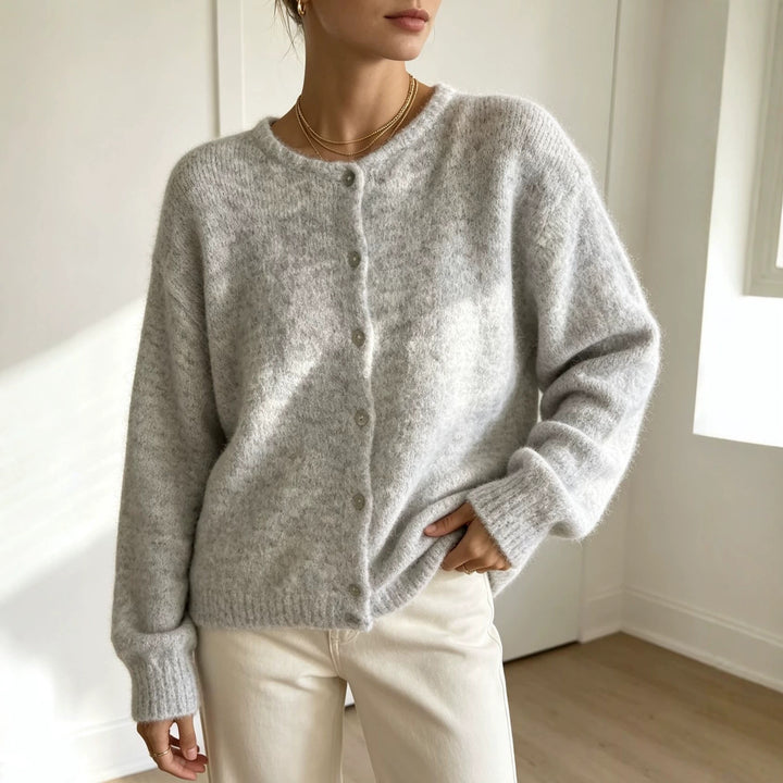 Damen Rundhals-Strickjacke mit weichem Flormix, Knopfverschluss und gerippten Bündchen – Célinea