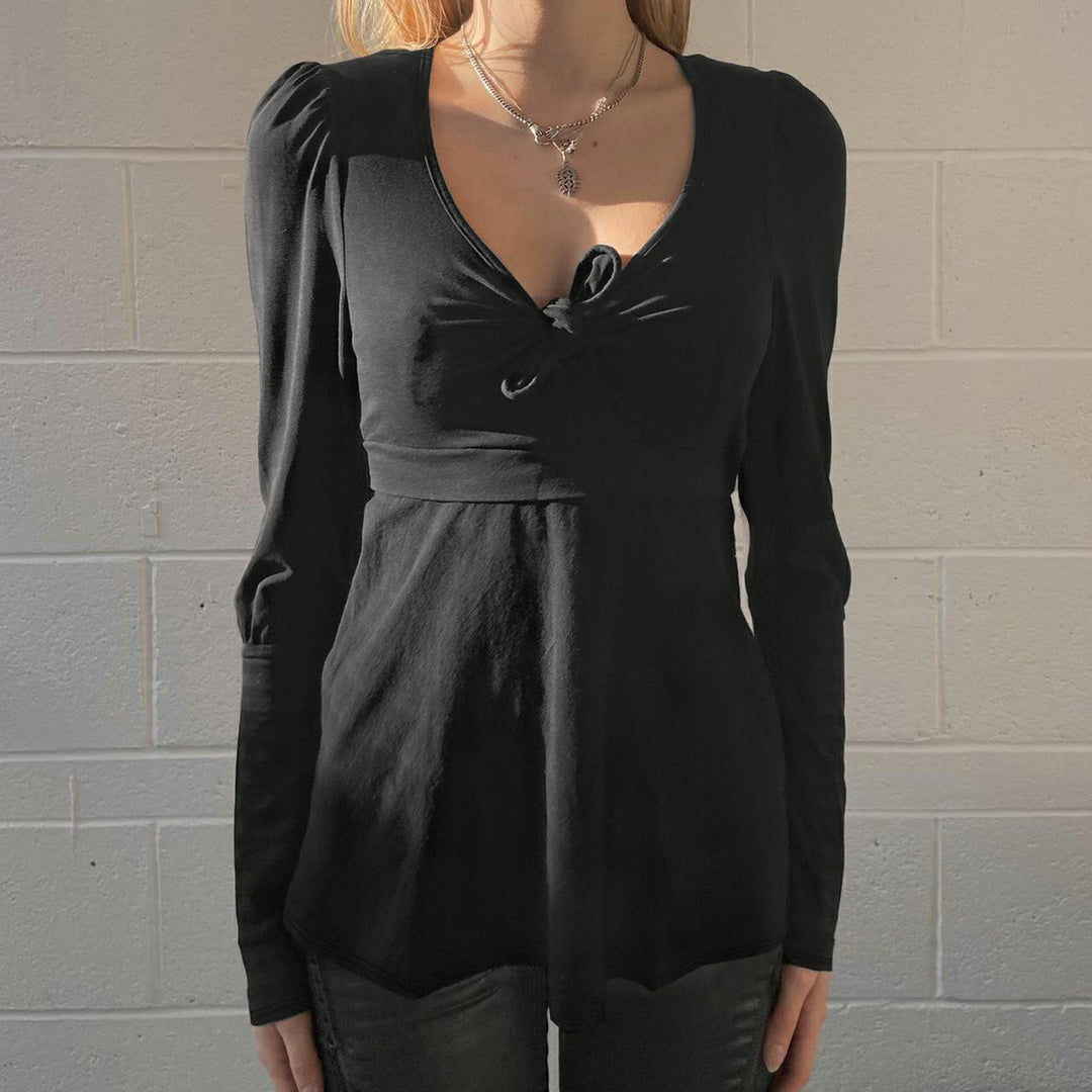Damen Tailliertes Peplum-Top mit V-Ausschnitt, Knotendetail und Puffärmeln – Orélia