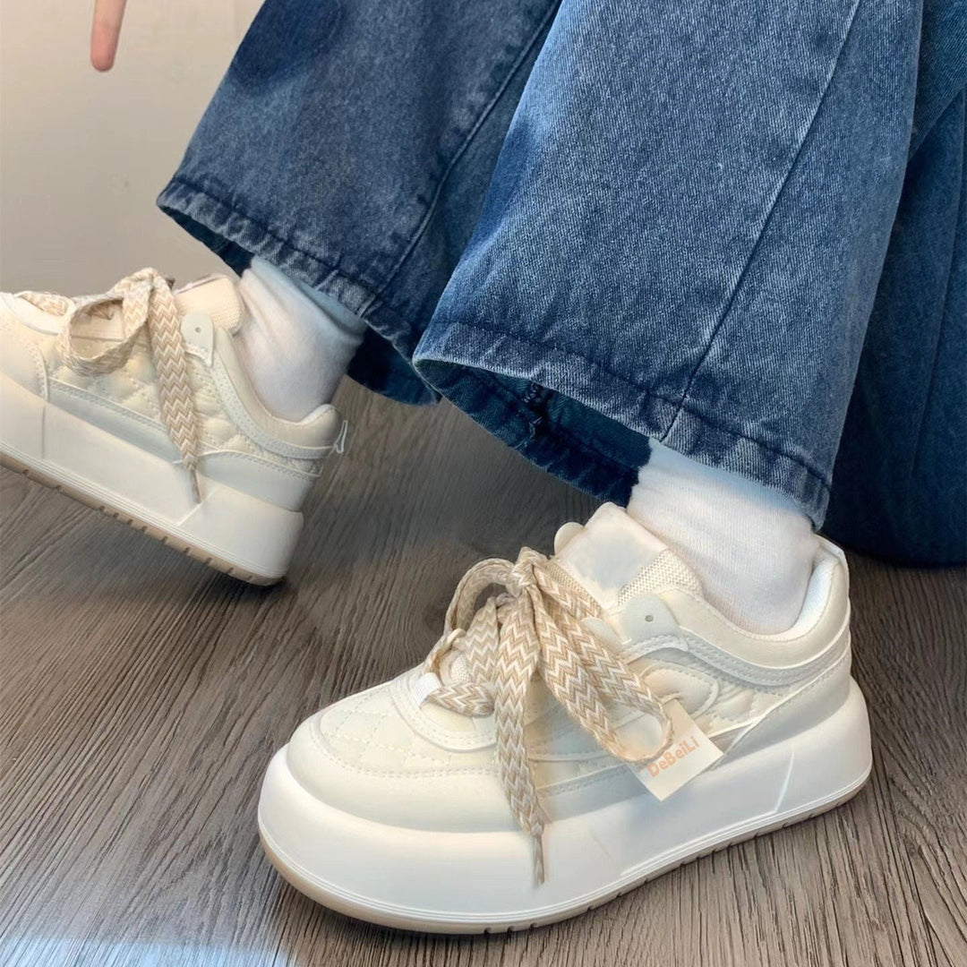Damen Sportliche Sneaker mit modischem Obermaterial und innovativem Schnürdesign Echo Archiv