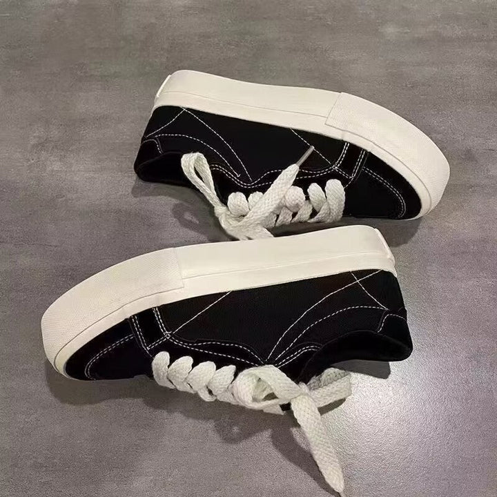Damen Sportliche Sneakers mit weichem Veloursleder und robustem Elastikverschluss Echo Archiv