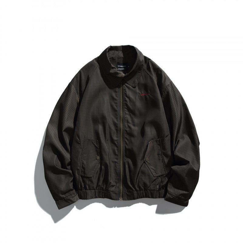 Herren Kurz geschnittene wasserabweisende Harrington-Bomberjacke mit Karomuster-Mikroweave, Druckknopf-Pattentaschen und elastischem Saum Echo Archiv