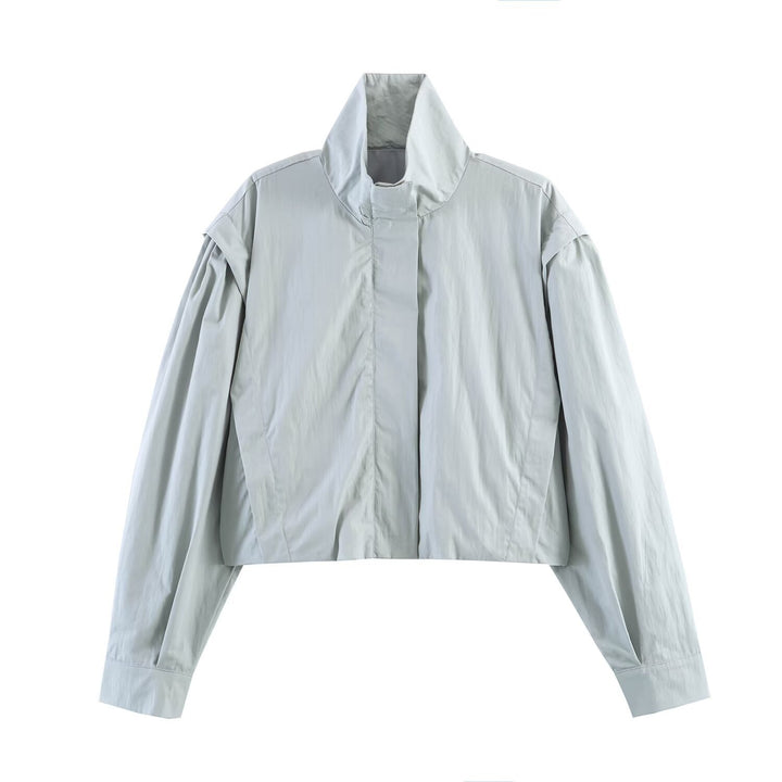 Damen Gekürzte Utility-Jacke mit hohem Stehkragen, weiten Raglanärmeln und verdeckter Frontblende Echo Archiv