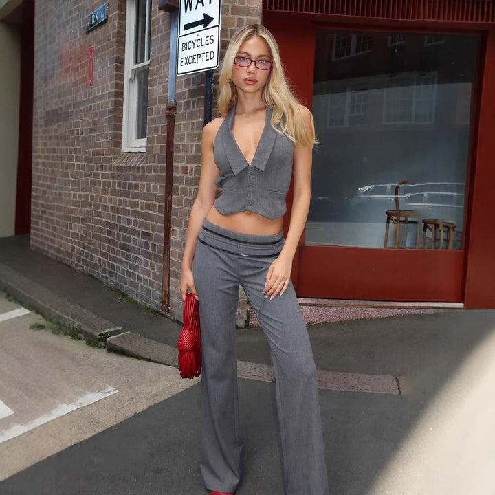 Damen elegantes Wickeloberteil mit stylischem Kragen und verspielten Details Echo Archiv