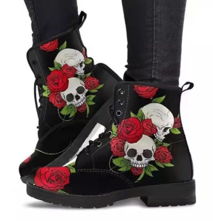 Damen nan modische knöchelhohe Schnür-Bikerboots mit auffälligem Totenkopf-Rosen-Print und robuster Profilsohle Echo Archiv