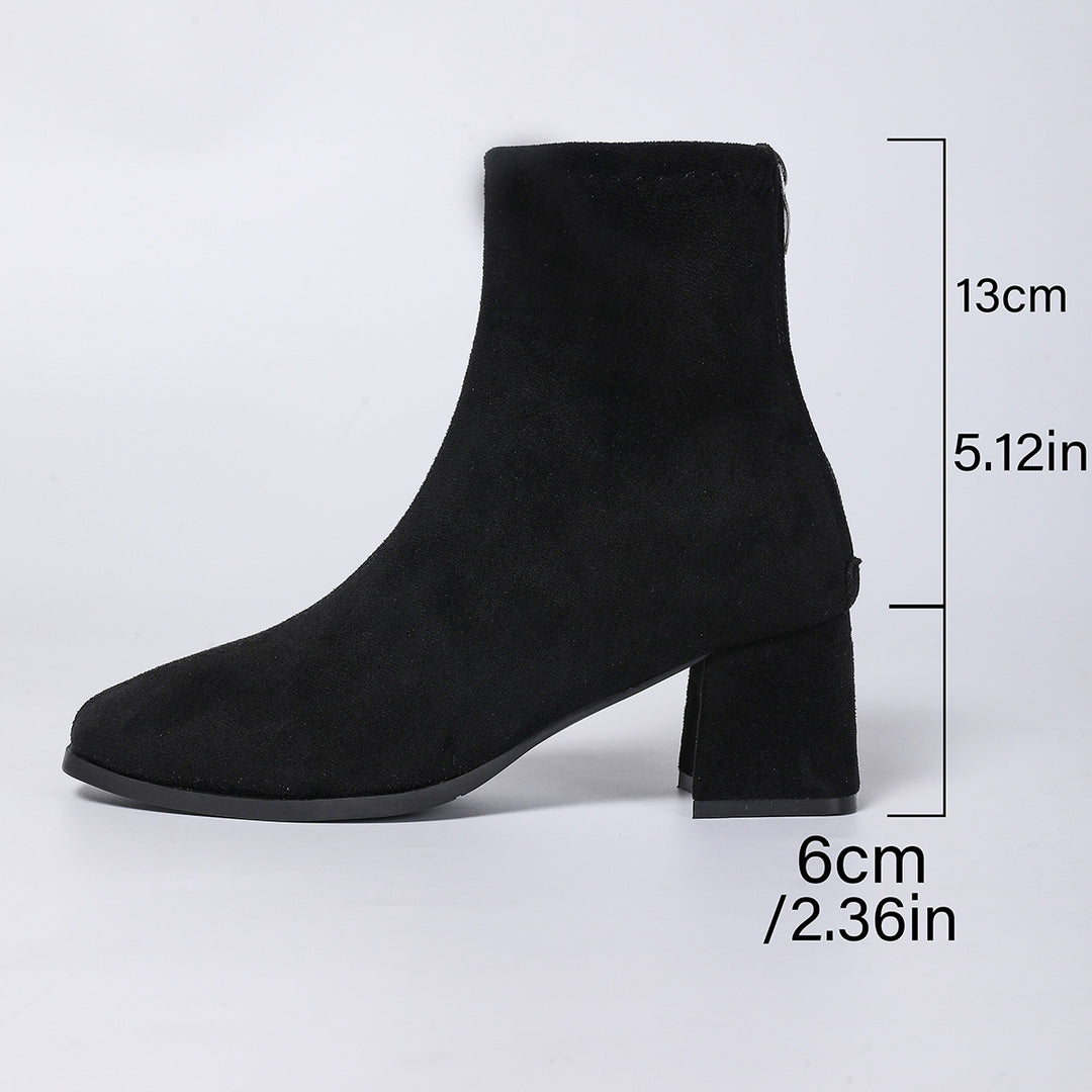 Damen Knöchelhohe Samtvelours‑Stiefelette mit mittelhohem Blockabsatz und schlanker Spitze Echo Archiv