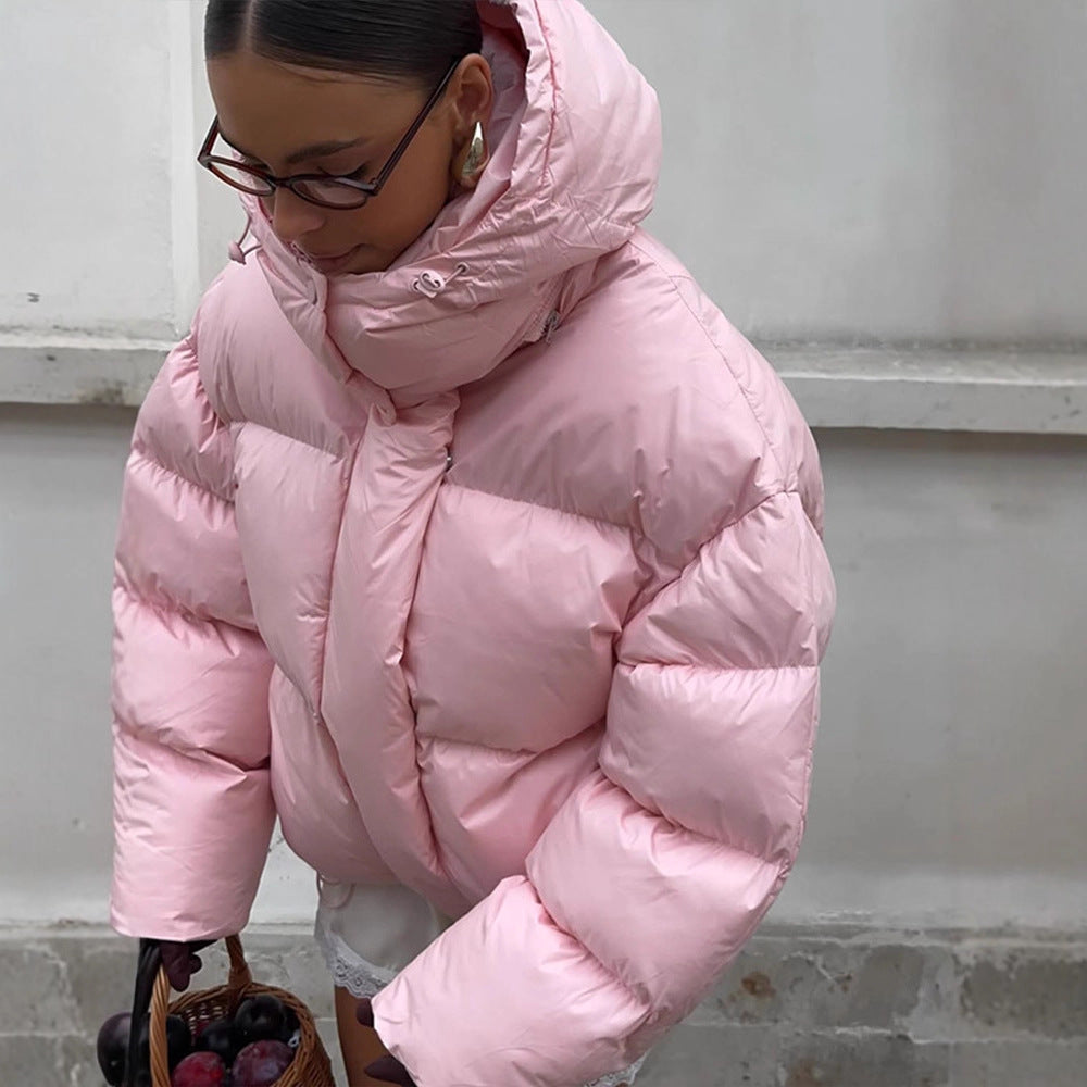 Damen kurze oversized Stepp-Daunenjacke mit Kapuze und hohem Stehkragen Echoarchiv