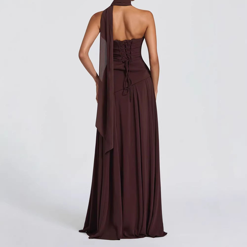 Damen elegantes maxikleid mit schulterfreiem Design und raffinierten Drapierungen Echo Archiv