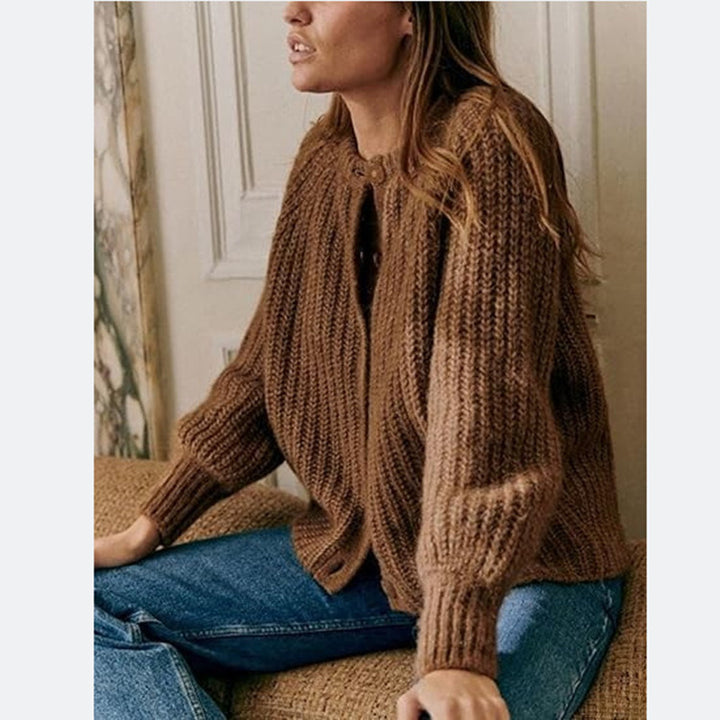 Damen Oversize Mohair-Effekt Strickjacke mit Rippenstruktur und Rundhalsausschnitt – Veloura