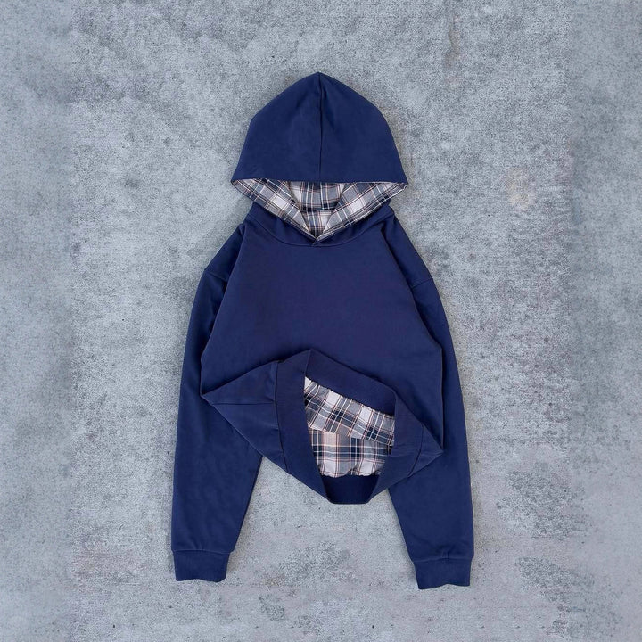 Damen nan kurz geschnittenes Kapuzensweatshirt mit kariertem Flanellfutter und Kängurutasche Echo Archiv