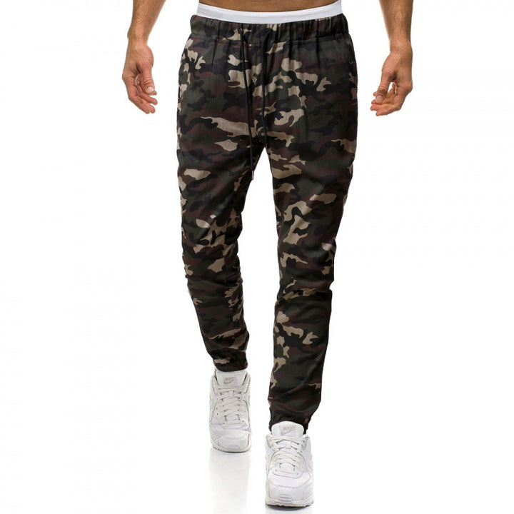 Herren modische Jogginghose im Camouflage-Design Echoarchiv