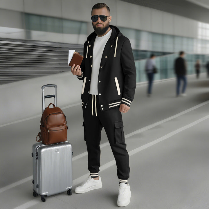 Herren sportliches Freizeit-Set mit Kapuzenjacke und Jogginghose Echoarchiv