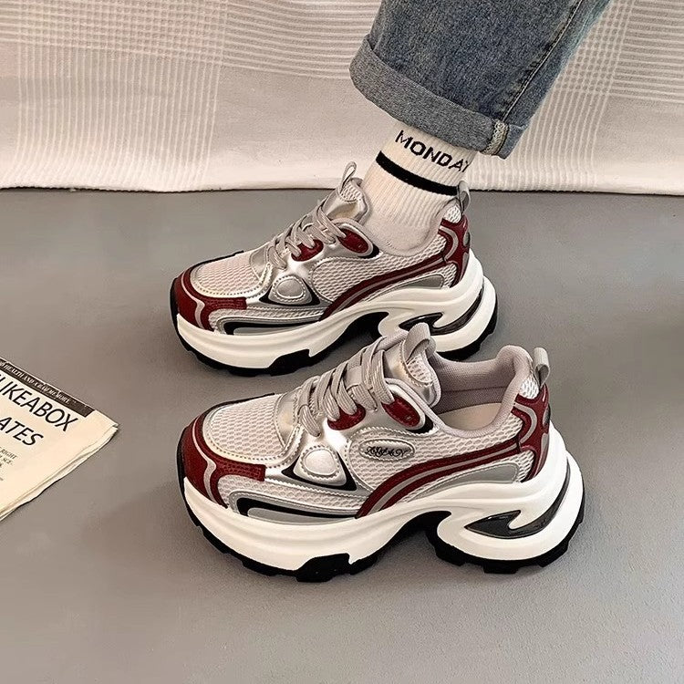 Damen High-Performance Sneakers mit dicker Sohle und reflektierenden Details Echo Archiv