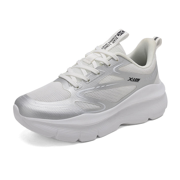 Damen nan modische Volumen-Sneaker mit atmungsaktivem Mesh, verstärkenden Overlays und extra gedämpfter Keilsohle Echo Archiv