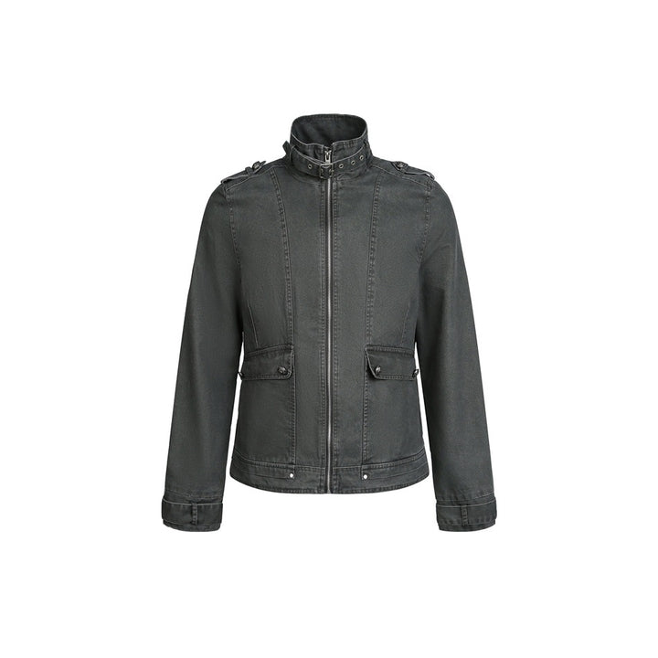 Herren Kurzjacke im Fieldstil mit hohem Schnallenkragen, Schulterklappen und Pattentaschen Echoarchiv