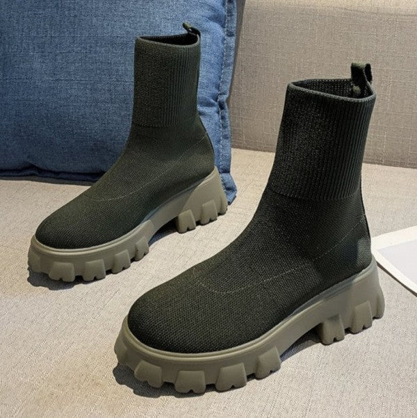 Damen Sock-Ankle-Boots mit grobem Offroad-Profil und elastischem Strickschaft Echo Archiv