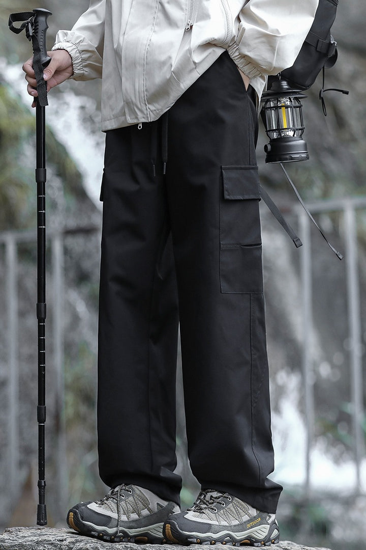 Herren Oversized Outdoor‑Cargohose mit Zugbund, großen Klapp‑ und Utility‑Taschen Echoarchiv