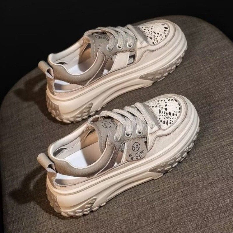 Damen Modische Sneaker mit luftigen Lochungen und dämpfender Laufsohle Echo Archiv