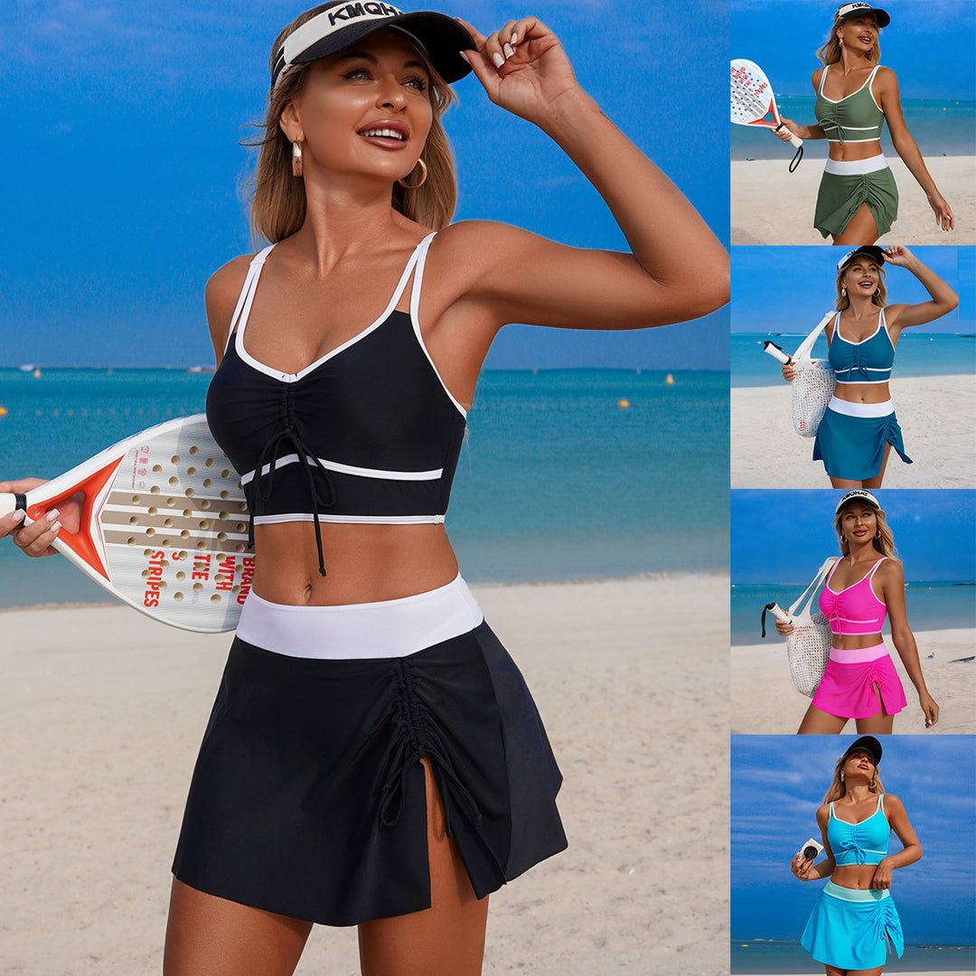 Damen Sportliches Badeoutfit mit asymmetrischem Rock Echo Archiv