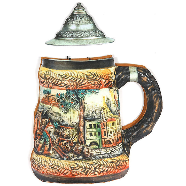Unisex nan traditioneller keramischer Bierkrug mit Zinndeckel und handbemaltem Reliefmotiv Echo Archiv
