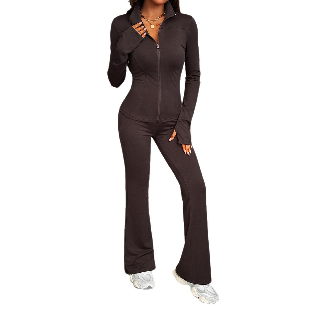 Damen figurbetontes Stretch-Joggingset mit taillierter Reißverschluss-Jacke und ausgestellter Schlaghose – Élanora