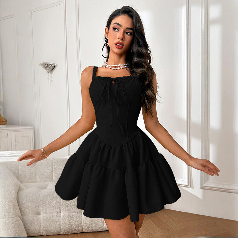 Damen verspieltes Mini-Kleid mit lässigem Schnitt und Rüschendetails Echo Archiv