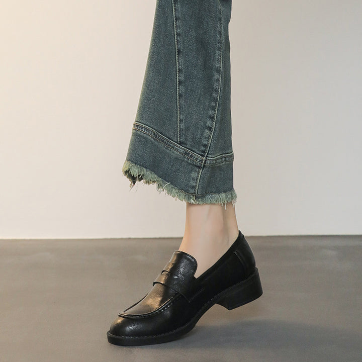 Damen Elegante Loafer mit Mokassinnaht und leichtem Blockabsatz Echo Archiv