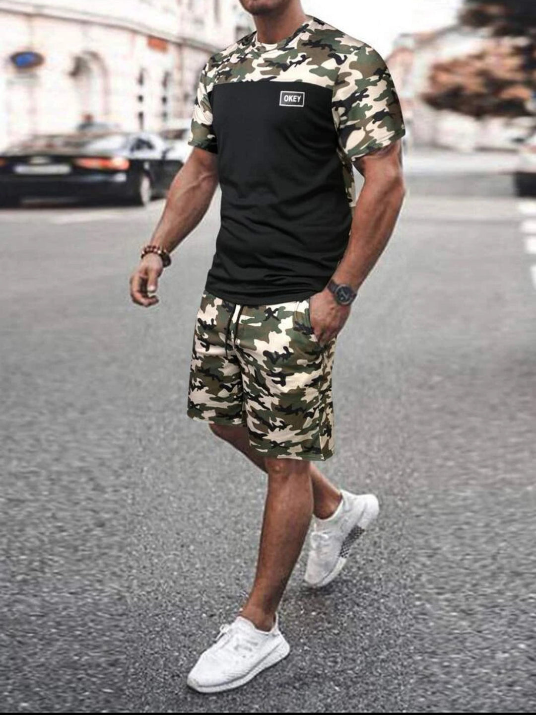 Herren Camouflage Sportanzug mit modernem Design und praktischen Taschen Echoarchiv