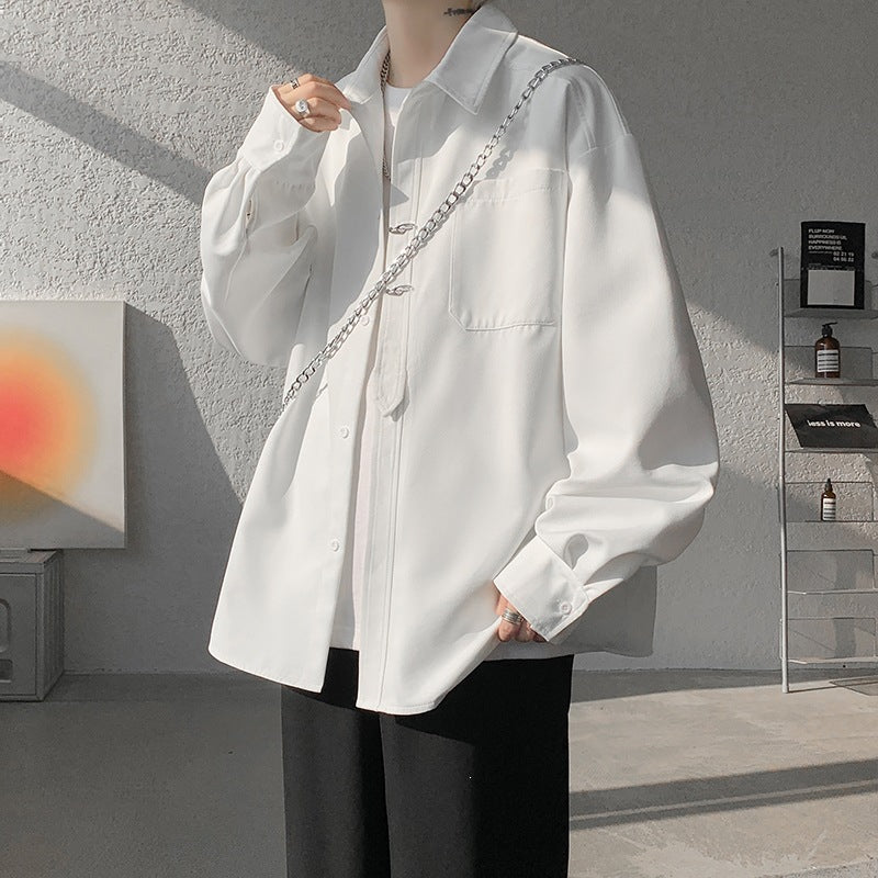 Unisex Oversize Hemdjacke im minimalistischen Utility-Look mit Brusttasche und verdeckter Knopfleiste Echoarchiv