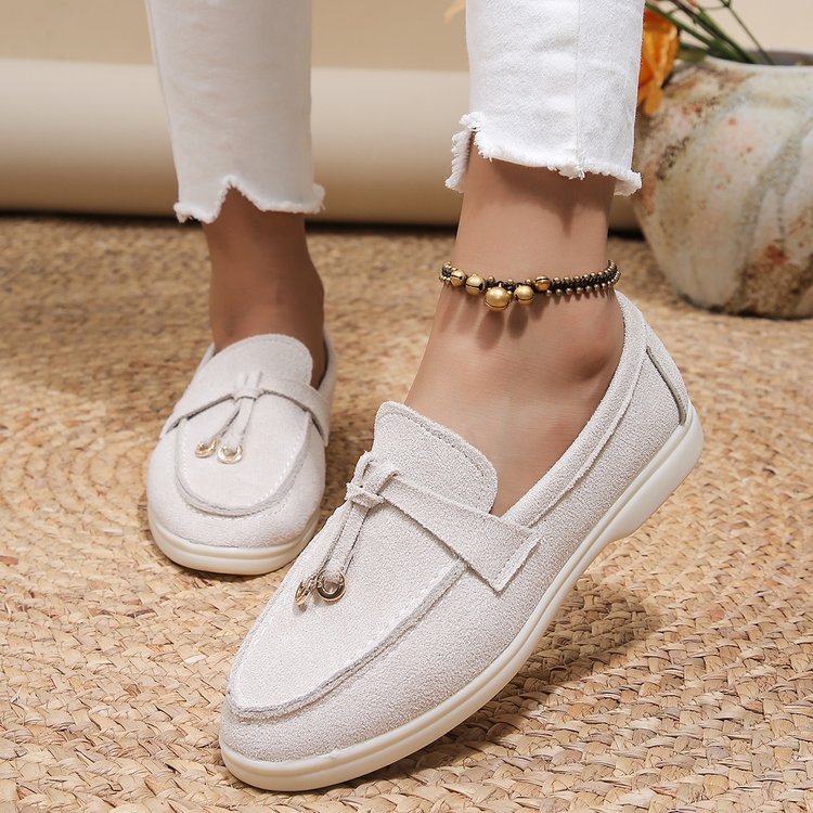 Damen Slipper-Loafer aus Velourslederoptik mit dekorativem Knotenriemen und leicht profilierter Gummisohle – Lioré