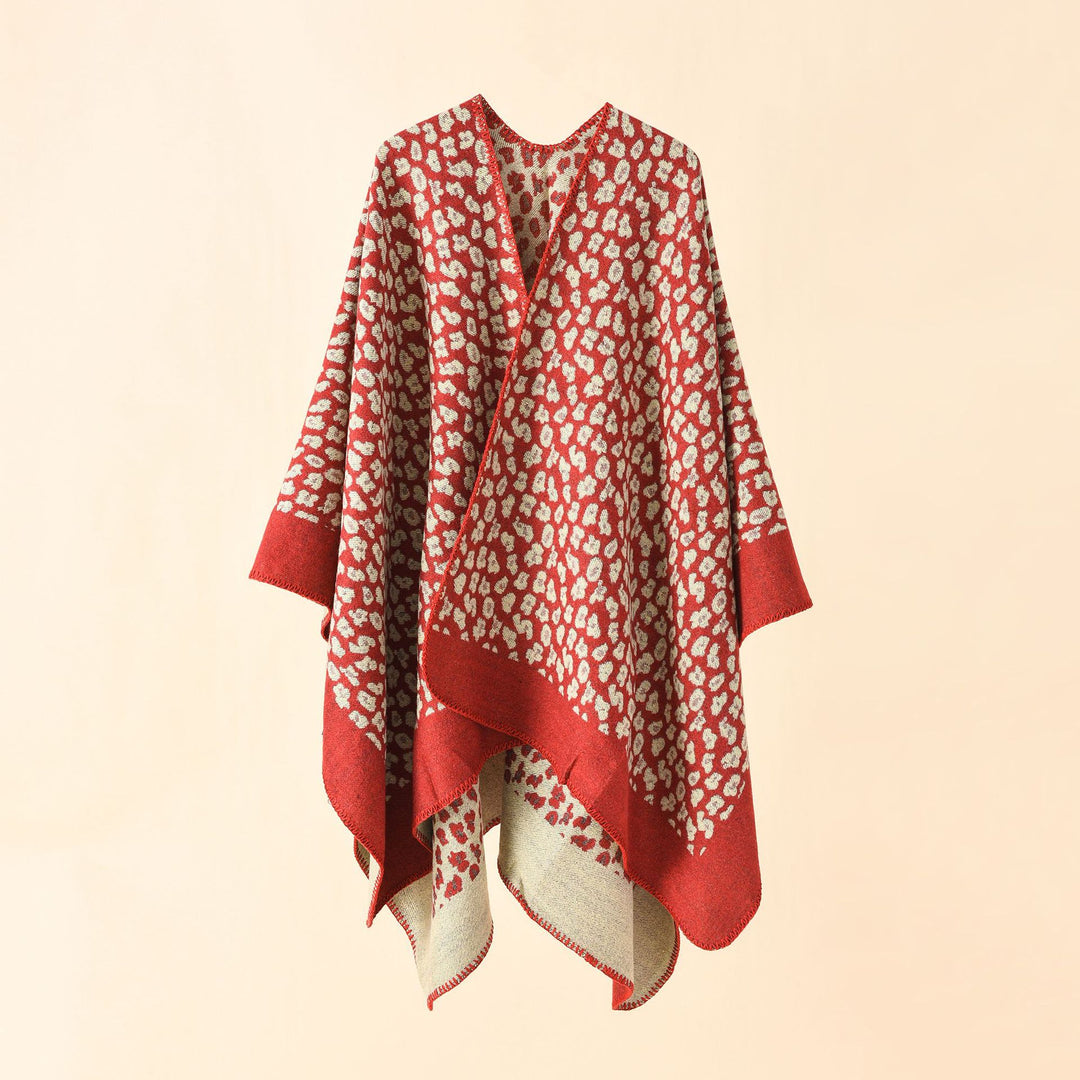 Damen Wollmix-Ruana mit tonigem Leopardenjacquard und kastigem Kimono-Fall – Montévia