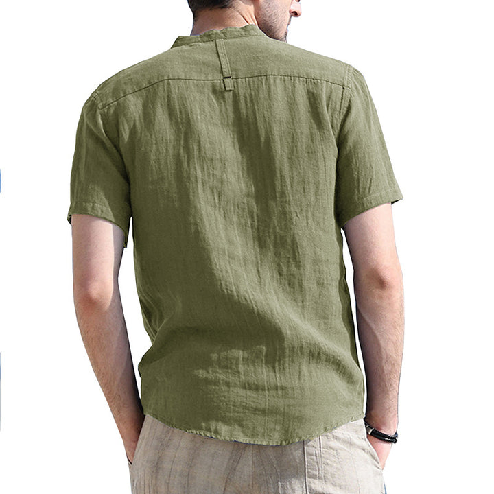 Herren Kurzarm-Henley-Shirt mit praktischem Brusttaschen-Design Echoarchiv